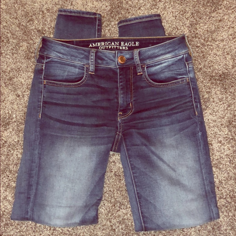American Eagle Light Wash Jeggings size 2
